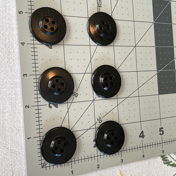6 black pea coat/anchor buttons, black - Picture 5 of 6